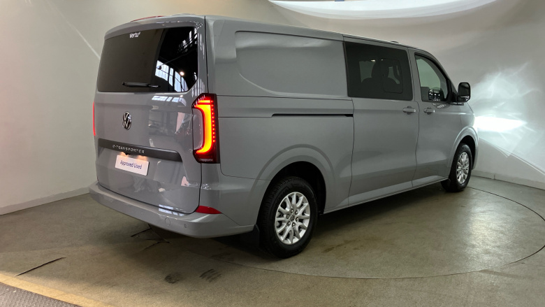 Volkswagen Transporter T32 Lwb Electric 160kW 65kWh Commerce Pro Kombi Van Auto